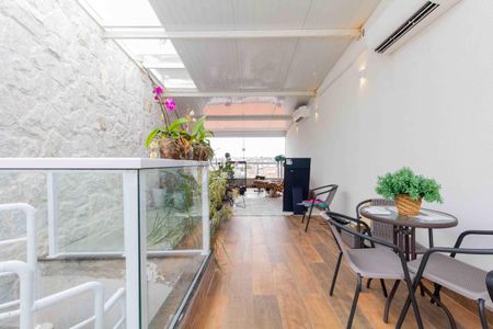 Casa à venda com 230m², 3 quartos e 2 vagasVaranda gourmet