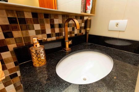 Casa à venda com 230m², 3 quartos e 2 vagasBanheiro da Suíte 3