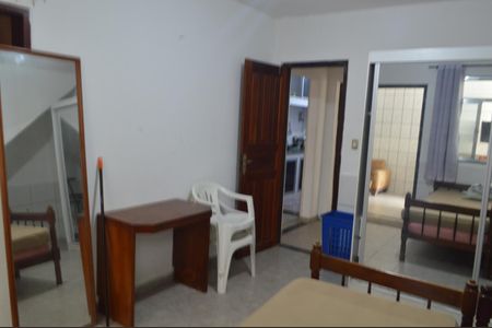 Casa para alugar com 77m², 2 quartos e sem vagaQuarto 1