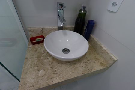 Apartamento à venda com 112m², 2 quartos e 1 vagaBanheiro Social - Pia