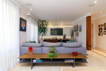 Apartamento à venda com 238m², 4 quartos e 4 vagas Apartamento à venda com 238m², 4 quartos e 4 vagasSala