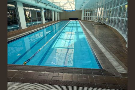Apartamento à venda com 238m², 4 quartos e 4 vagas Apartamento à venda com 238m², 4 quartos e 4 vagasPiscina Coberta