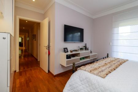 Apartamento à venda com 238m², 4 quartos e 4 vagas Apartamento à venda com 238m², 4 quartos e 4 vagasSuíte Principal