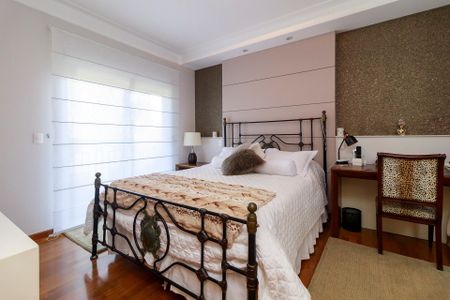 Apartamento à venda com 238m², 4 quartos e 4 vagas Apartamento à venda com 238m², 4 quartos e 4 vagasSuíte Principal