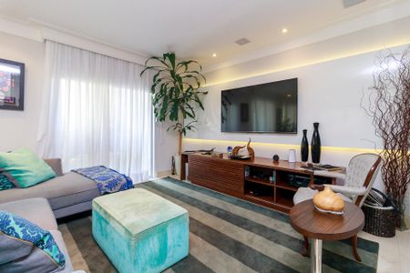 Apartamento à venda com 238m², 4 quartos e 4 vagas Apartamento à venda com 238m², 4 quartos e 4 vagasSala