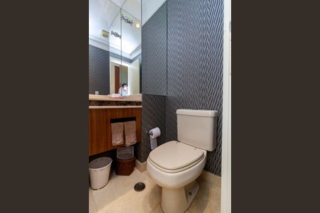 Apartamento à venda com 238m², 4 quartos e 4 vagas Apartamento à venda com 238m², 4 quartos e 4 vagasLavabo