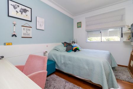 Apartamento à venda com 238m², 4 quartos e 4 vagas Apartamento à venda com 238m², 4 quartos e 4 vagasSuíte 2