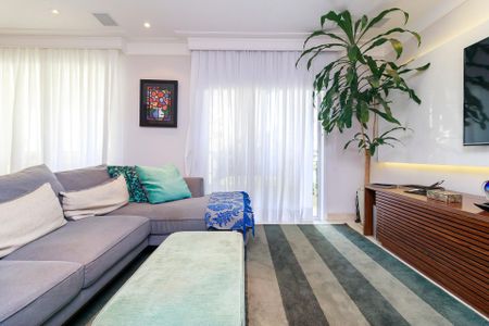 Apartamento à venda com 238m², 4 quartos e 4 vagas Apartamento à venda com 238m², 4 quartos e 4 vagasSala
