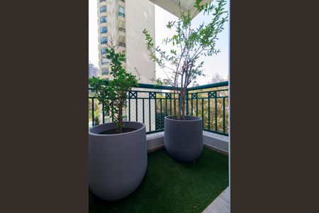 Apartamento à venda com 238m², 4 quartos e 4 vagas Apartamento à venda com 238m², 4 quartos e 4 vagasSuíte Principal - Varanda