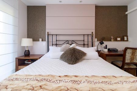 Apartamento à venda com 238m², 4 quartos e 4 vagas Apartamento à venda com 238m², 4 quartos e 4 vagasSuíte Principal