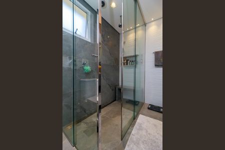 Apartamento à venda com 238m², 4 quartos e 4 vagas Apartamento à venda com 238m², 4 quartos e 4 vagasSuíte Principal - Banheiro