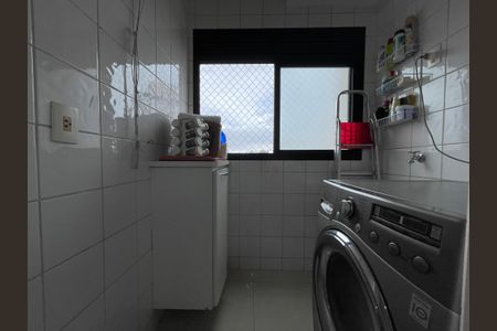 Apartamento à venda com 70m², 3 quartos e 1 vagaÁrea de Serviço