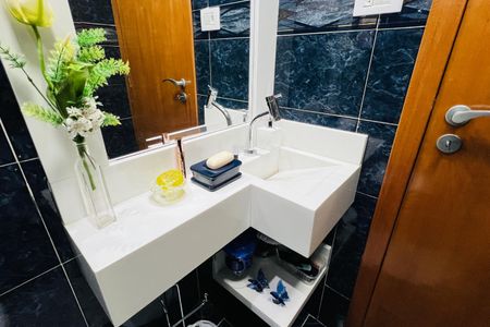 Casa à venda com 170m², 3 quartos e 4 vagasLavabo