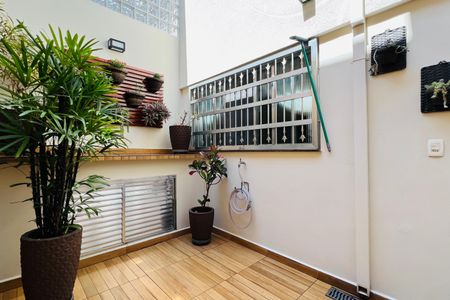 Casa à venda com 170m², 3 quartos e 4 vagasÁrea de Serviço