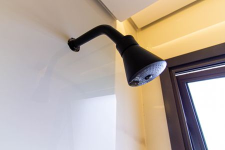 Apartamento à venda com 154m², 3 quartos e 3 vagasChuveiro