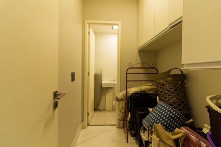 Apartamento à venda com 154m², 3 quartos e 3 vagasQuarto / Banheiro de Serviço