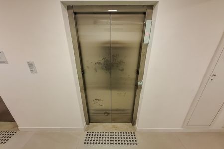 Studio à venda com 23m², 1 quarto e sem vagaElevador