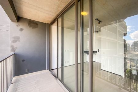 Studio para alugar com 25m², 1 quarto e sem vaga Studio para alugar com 25m², 1 quarto e sem vagaVaranda
