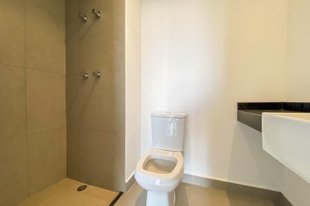 Studio para alugar com 25m², 1 quarto e sem vaga Studio para alugar com 25m², 1 quarto e sem vagaBanheiro