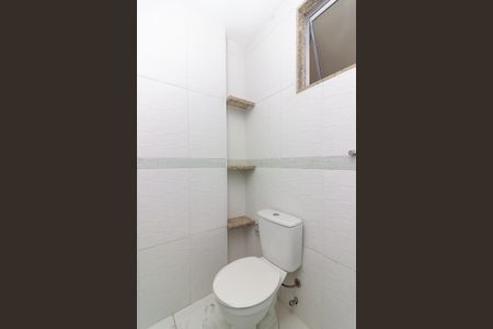 Apartamento para alugar com 61m², 2 quartos e 1 vaga Apartamento para alugar com 61m², 2 quartos e 1 vagaBanheiro da Suíte