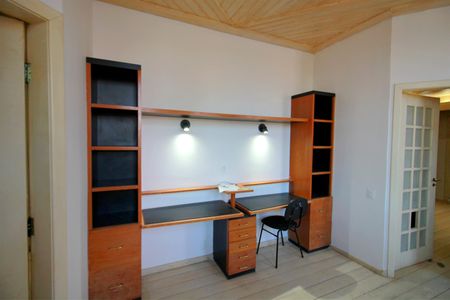 Casa à venda com 800m², 5 quartos e 10 vagasEscritório