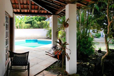 Casa à venda com 800m², 5 quartos e 10 vagasEntrada do galpão