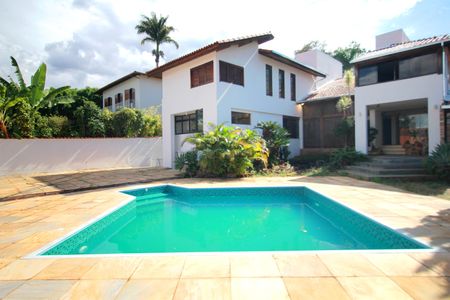 Casa à venda com 800m², 5 quartos e 10 vagasPiscina