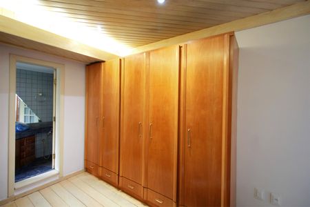 Casa à venda com 800m², 5 quartos e 10 vagasSuite 2