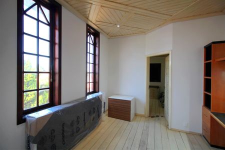 Casa à venda com 800m², 5 quartos e 10 vagasEscritório