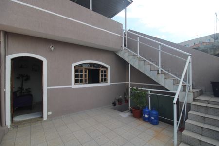 Casa à venda com 210m², 6 quartos e 1 vagaQuintal