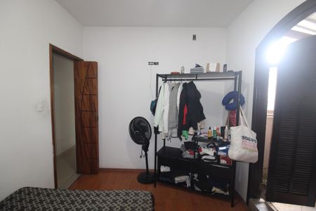 Casa à venda com 210m², 6 quartos e 1 vagaQuarto 1