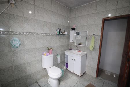 Casa à venda com 210m², 6 quartos e 1 vagaBanheiro