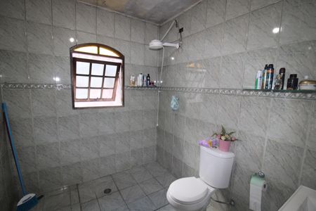 Casa à venda com 210m², 6 quartos e 1 vagaBanheiro