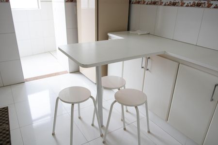 Apartamento para alugar com 67m², 2 quartos e 1 vagaCozinha