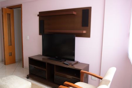 Apartamento para alugar com 67m², 2 quartos e 1 vagaSala