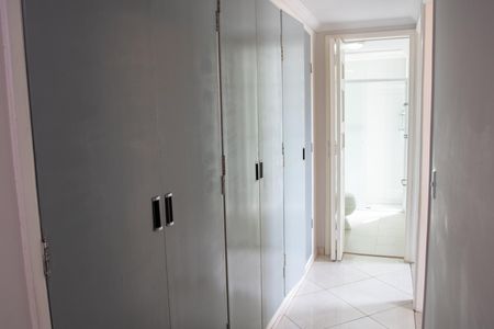 Apartamento para alugar com 67m², 2 quartos e 1 vagaCorredor