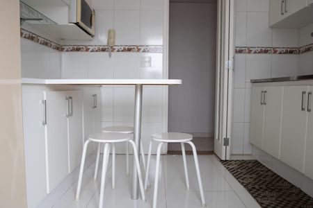 Apartamento para alugar com 67m², 2 quartos e 1 vagaCozinha