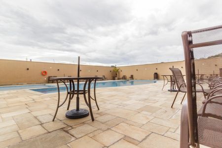 Apartamento à venda com 105m², 2 quartos e 2 vagas Apartamento à venda com 105m², 2 quartos e 2 vagasPiscina