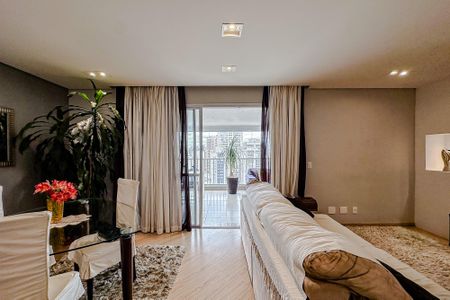 Apartamento para alugar com 137m², 3 quartos e 2 vagasSala