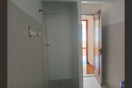 Apartamento para alugar com 130m², 2 quartos e sem vagaBanheiro 