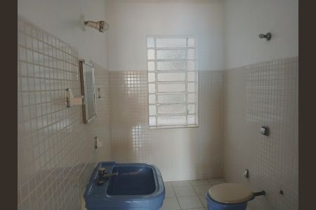 Apartamento para alugar com 130m², 2 quartos e sem vagaBanheiro 