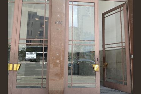 Apartamento para alugar com 130m², 2 quartos e sem vagaFachada