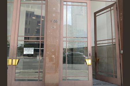 Apartamento para alugar com 130m², 2 quartos e sem vagaFachada