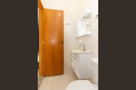 Casa à venda com 84m², 2 quartos e 2 vagasBanheiro da Suíte 1