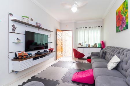 Casa à venda com 84m², 2 quartos e 2 vagasSala