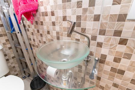 Casa à venda com 84m², 2 quartos e 2 vagasLavabo