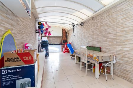 Casa à venda com 84m², 2 quartos e 2 vagasÁrea de Serviço