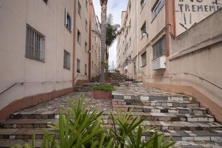 Apartamento à venda com 65m², 2 quartos e sem vagaÁrea comum