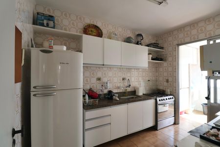 Apartamento para alugar com 100m², 2 quartos e 2 vagas Apartamento para alugar com 100m², 2 quartos e 2 vagasCozinha