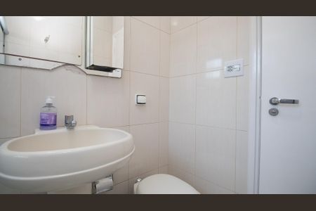 Casa à venda com 245m², 5 quartos e 4 vagasBanheiro da Suíte 1